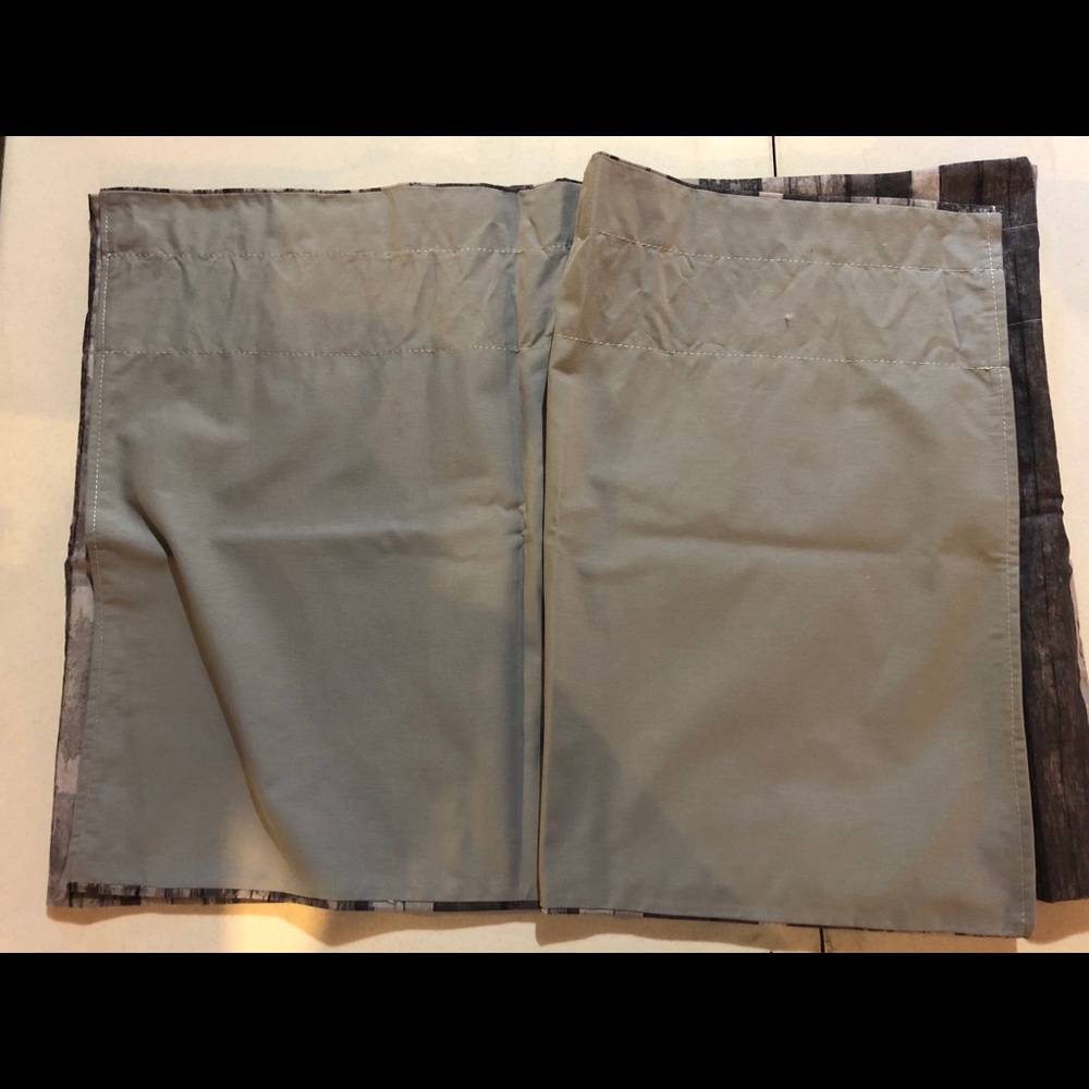 Valance - Picture 2 of 2